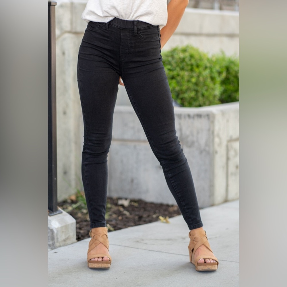 Judy Blue 14W Black Skinny Jeans